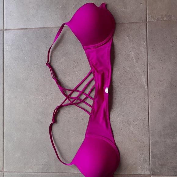 Victoria's Secret/ Pink 32D wear everywhere t-shirt bra - Picture 2 of 3